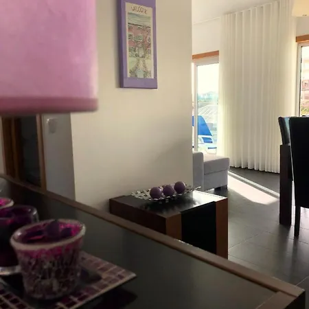 Alojamentos Campo & Mar-t2 Com Piscina São Martinho do Porto