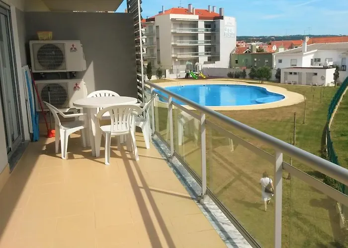 Alojamentos Campo & Mar-t2 Com Piscina *