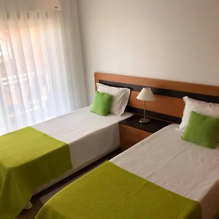 Alojamentos Campo & Mar-t2 Com Piscina *