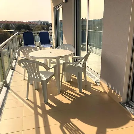 Apartamento Alojamentos Campo & Mar-t2 Com Piscina