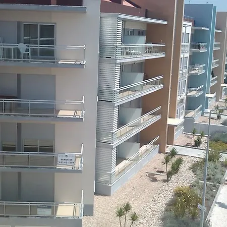 Alojamentos Campo & Mar-t2 Com Piscina Apartamento São Martinho do Porto