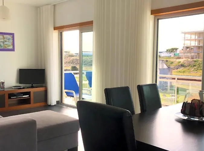 Apartment Alojamentos Campo & Mar-t2 Com Piscina