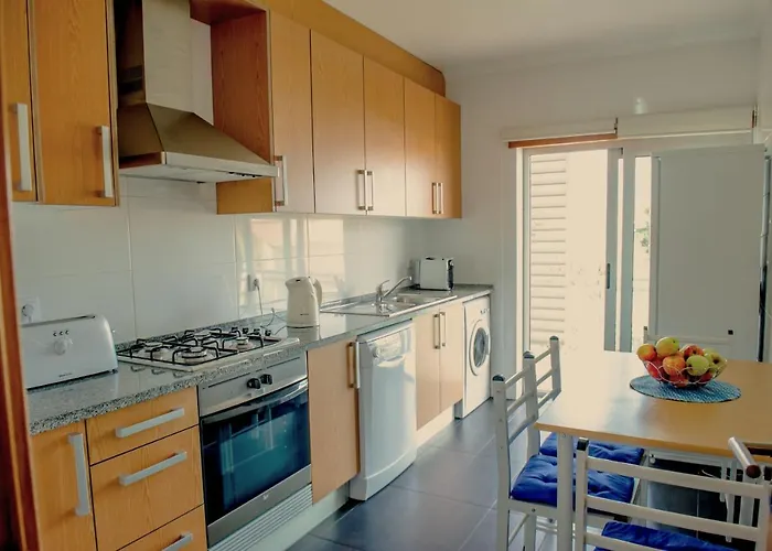 Alojamentos Campo & Mar-t2 Com Piscina Apartment *