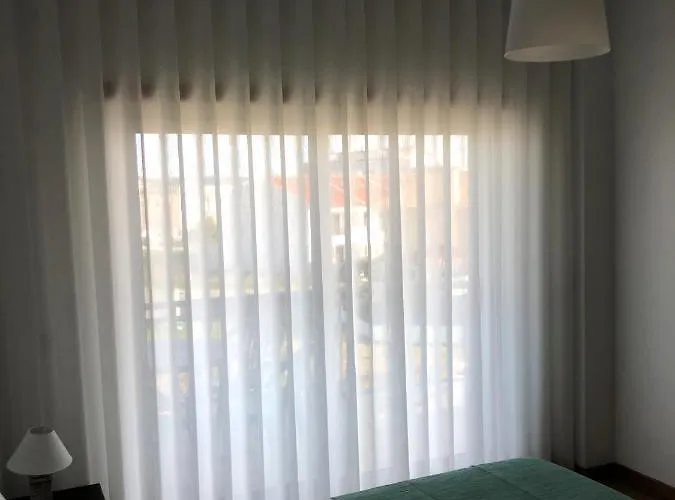 Alojamentos Campo & Mar-t2 Com Piscina *